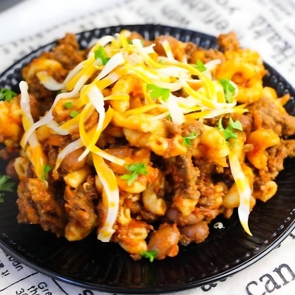 Easy Crockpot Chili Mac Recipe