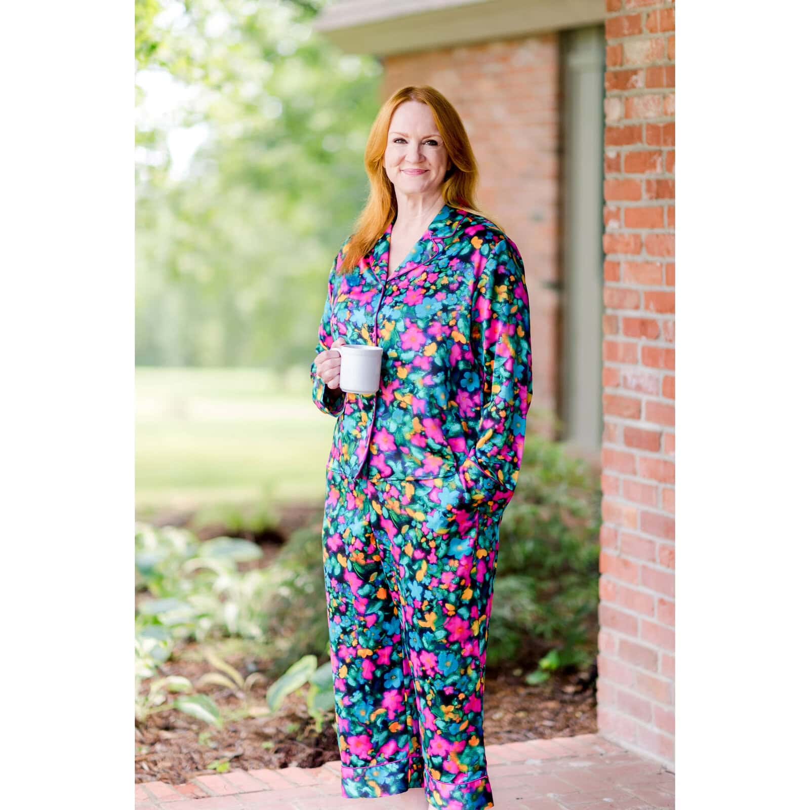 The Pioneer Woman Satin Notch Collar Top and Cropped Pants Pajama Set