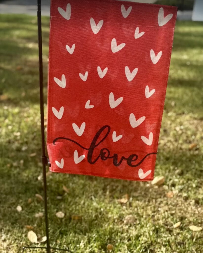 Valentine's Day yard flag